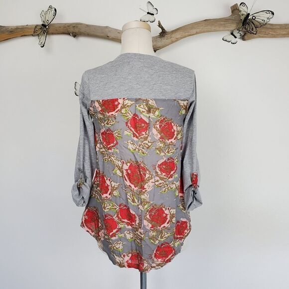 Anthropologie porridge whimsy motifs top gray - Picture 7 of 8